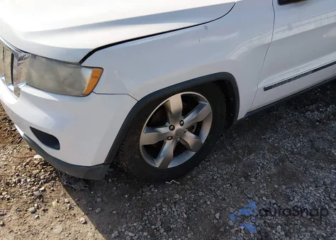 2013 Jeep Grand Cherokee Overland z USA, uszkodzony, nr VIN 1C4RJFCT1DC640042